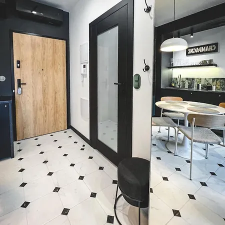 Stylish Asylum Quality, Quiet, Great Location Appartement Cracovie