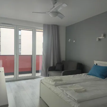 2-bedroom With 2 Free Parking Spots - Tauron Arena Quarto em Acomodações Particulares Cracóvia