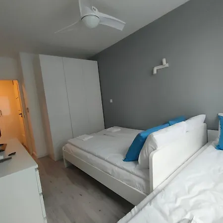 2-bedroom With 2 Free Parking Spots - Tauron Arena Quarto em Acomodações Particulares *