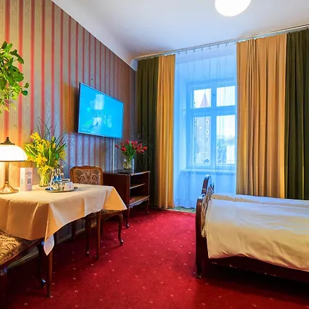 Pollera Hotel