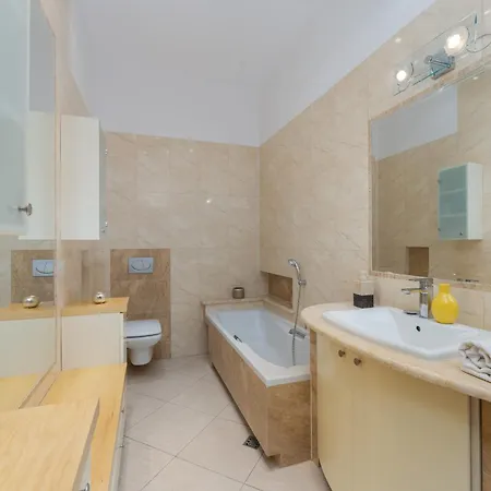 Apartment Centre Apartments-old Town