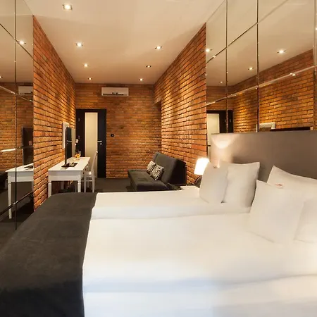 Betmanowska Main Square Adults Only Otel 4*