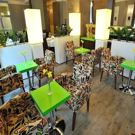 Otel Western Old Town 3*