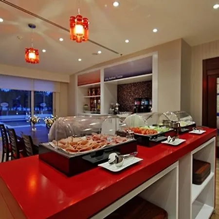 Hampton By Hilton Ξενοδοχείο 3*
