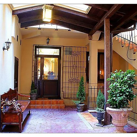 Camea Aparthotel 3*