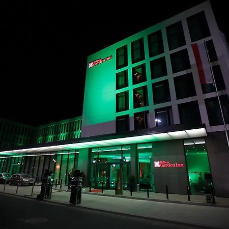Hilton Garden Airport Otel