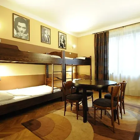 Deco *