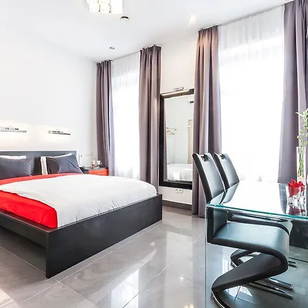 Komorowski Luxury Guest Aparthotel Krakow