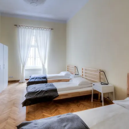 Michalowskiego 11 Apartment