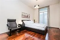 Hamilton Royal Apartment *