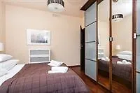 Hamilton Royal Apartment