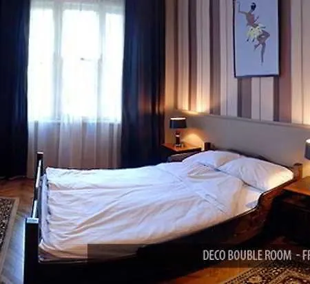 Hostel Deco