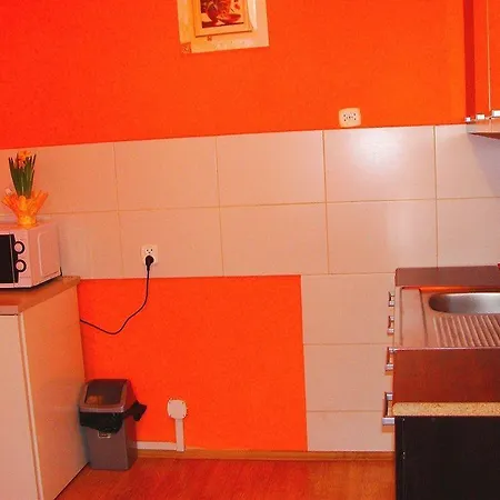Adax Goscinne Apartment *
