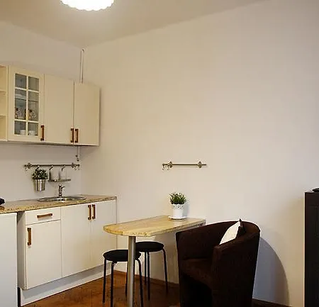Apartament Studio Gurgacza 5 *