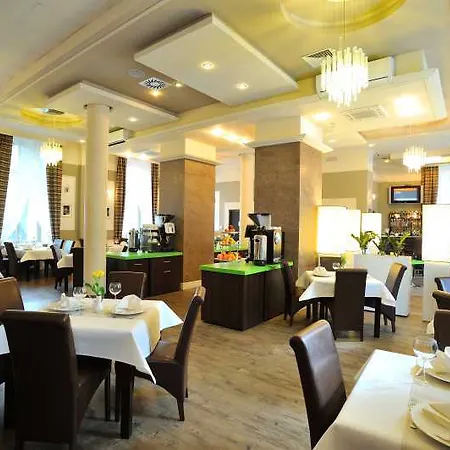 Western Old Town Otel