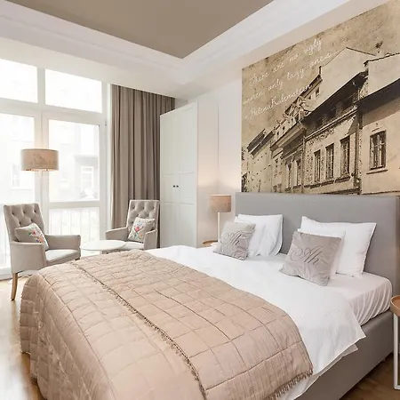 Avanti Aparthotel