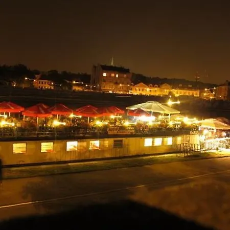 Hotel na wodzie Barka Basia