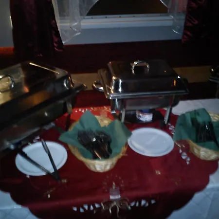 Hotel na wodzie Barka Basia *
