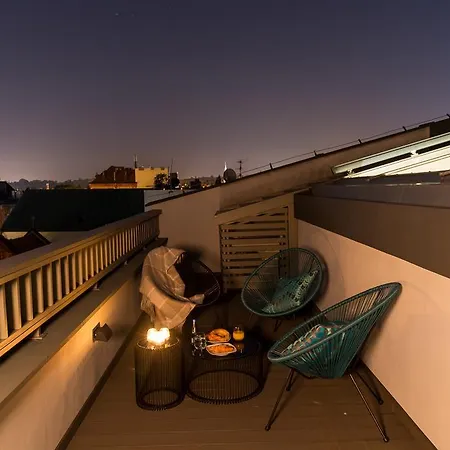 アパートホテル Privilege Suites 4*
