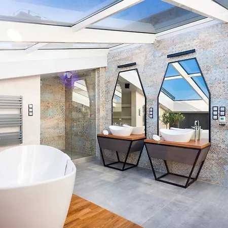 Privilege Suites 4*