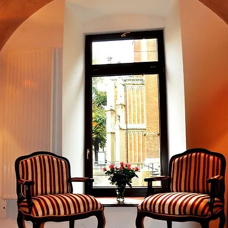 Hotel Santi 4*