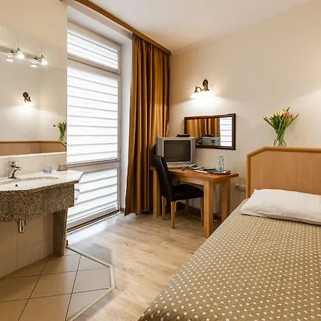 Antica 3*