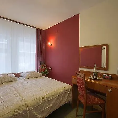 Delta 3* Cracovia