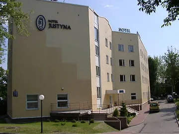Justyna מלון 4*