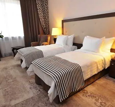 فندق متروبوليتان البوتيكي 4*