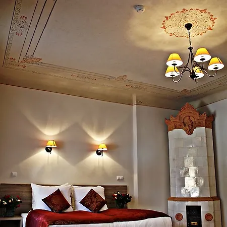 Hotel Santi