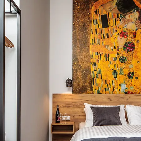 Art & Garden Aparthotel 3*