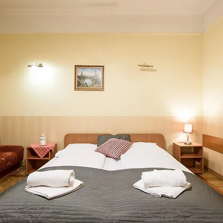 Golden Lion Guest Szewska 19 Aparthotel Cracovia
