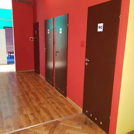 Hostel Shishkin Art *