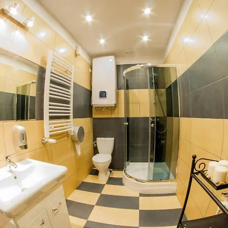Dizzy Daisy Hostel