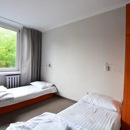 Nh - Tbn House Hostel *