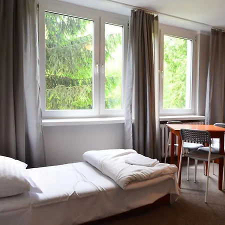 Nh - Tbn House Hostel *