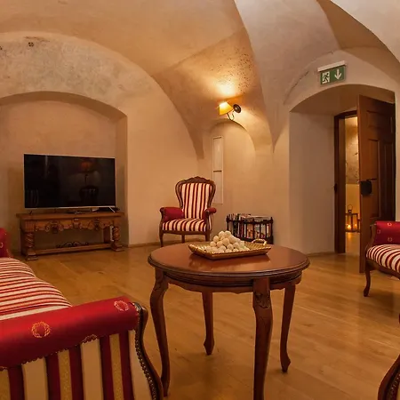 Santi Hotel