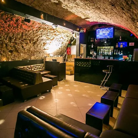 Let's Rock Party Hostel! Age Limit From 18 Until 40! Hostel *