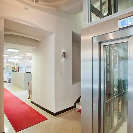 Unicus Old Town - Destigo Hotel 4*