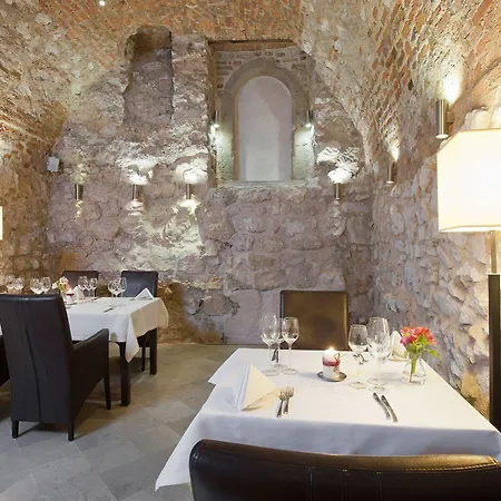 Unicus Old Town - Destigo Hotel Krakow