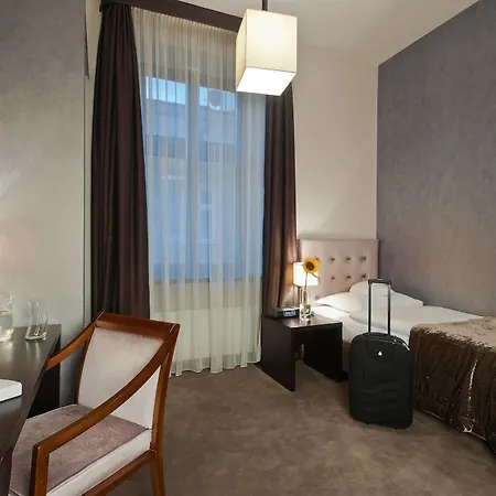 Unicus Old Town - Destigo Hotel Krakow