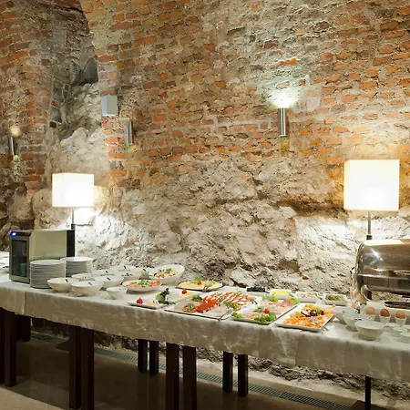 Unicus Old Town - Destigo Hotel 4*