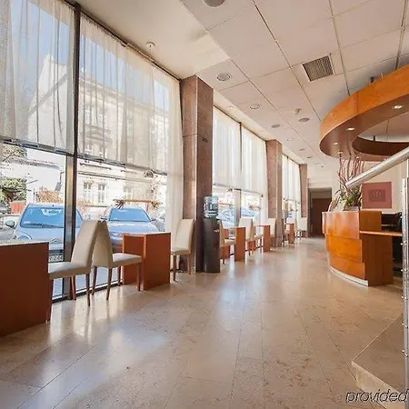 Alexander Hotel