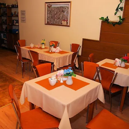 Golden Lion Guest Szewska 19 Aparthotel 3*