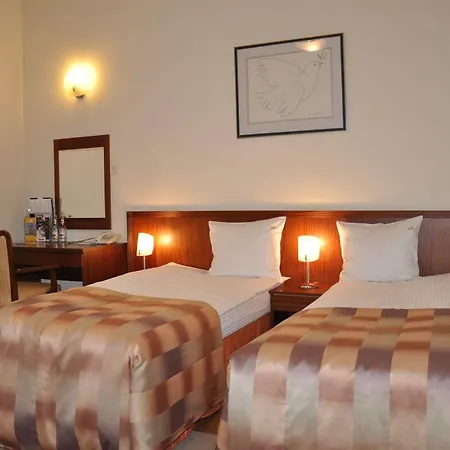 Red Brick Apart Otel 3*