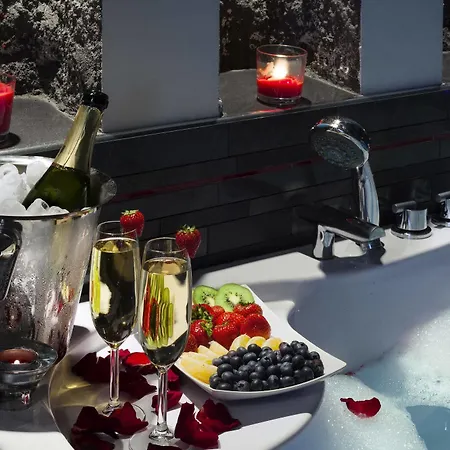 Komorowski Luxury Guest Aparthotel