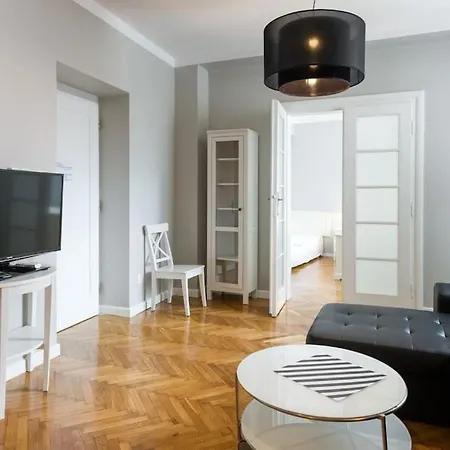 Florianska Deluxe With Air Condition Apartment
