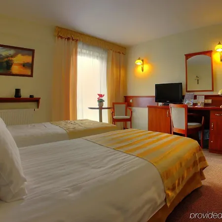 Otel Great Polonia Conrad 4*