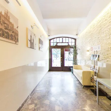 Apart Otel Kajzer 2*