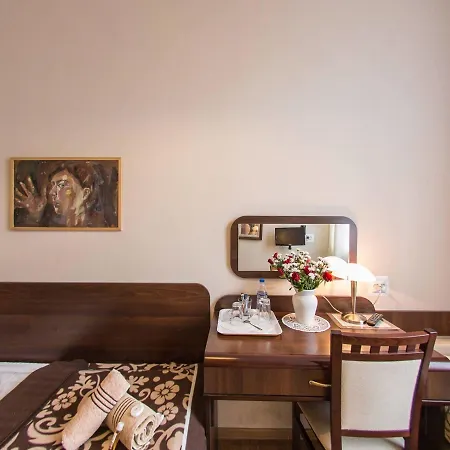 Kajzer Apart Otel Krakow